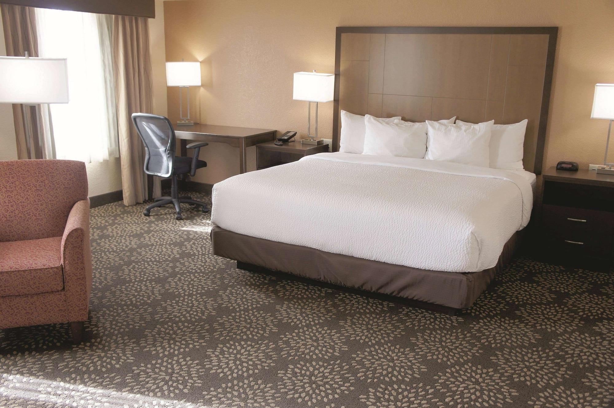 La Quinta By Wyndham Las Vegas Redrock/Summerlin Exterior photo