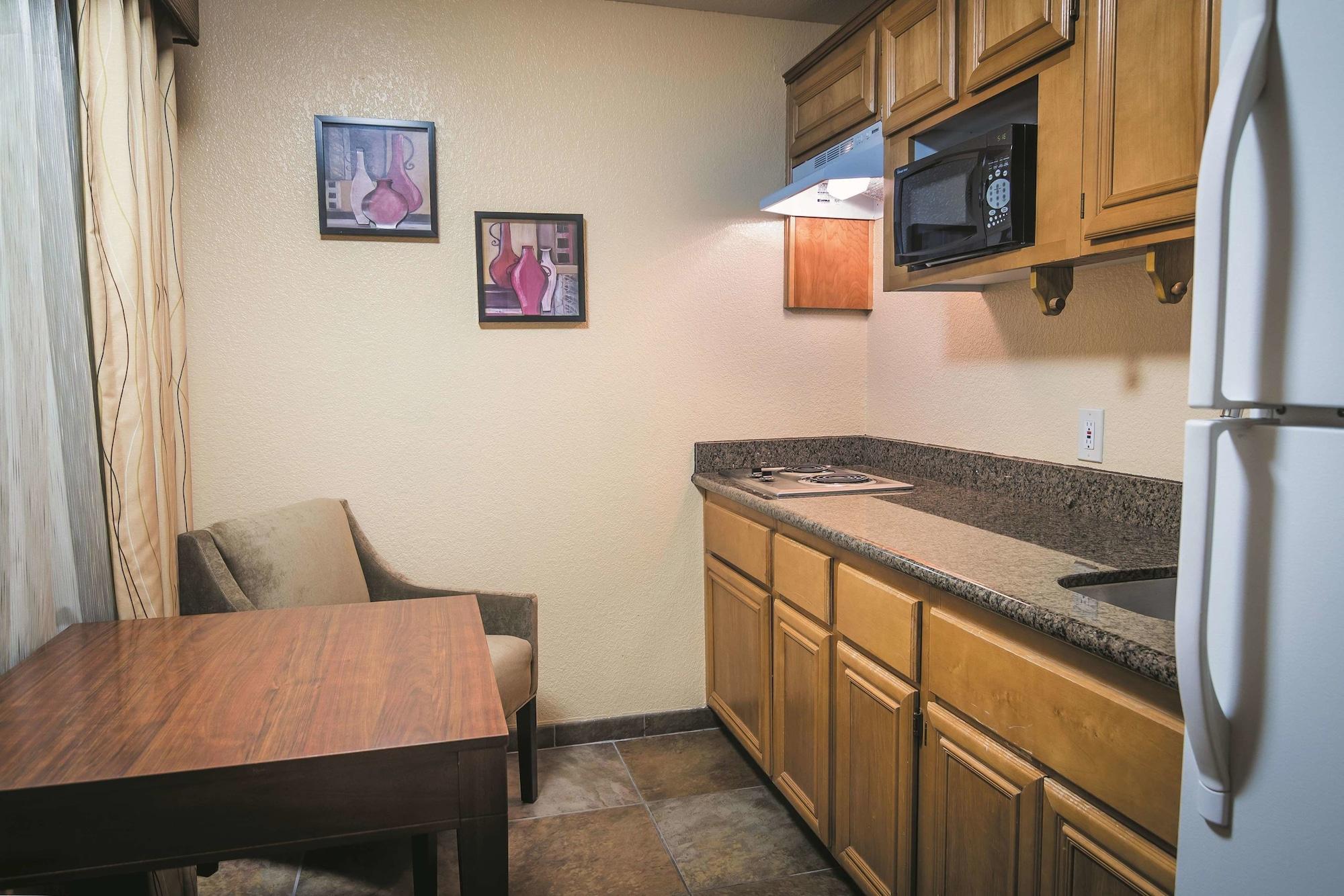 La Quinta By Wyndham Las Vegas Redrock/Summerlin Exterior photo