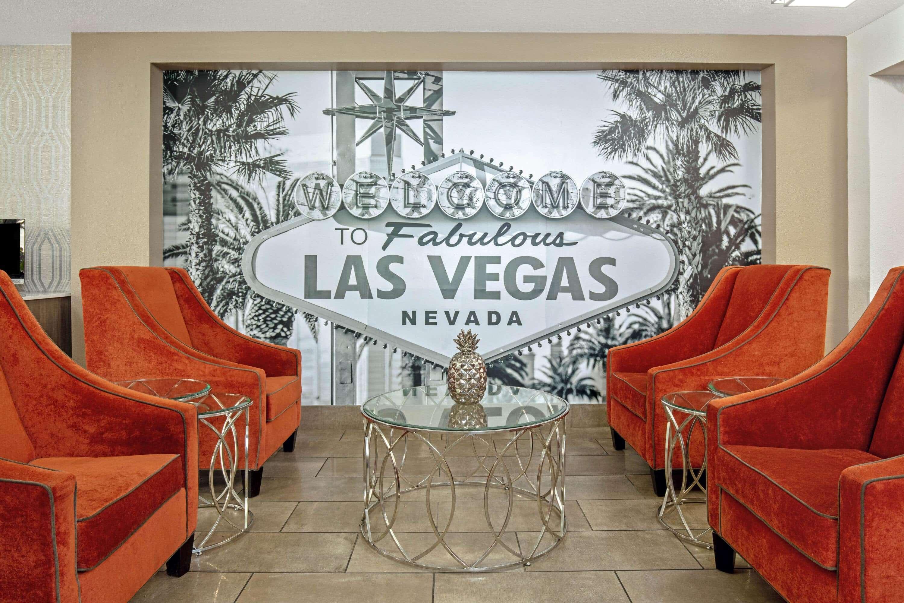 La Quinta By Wyndham Las Vegas Redrock/Summerlin Exterior photo