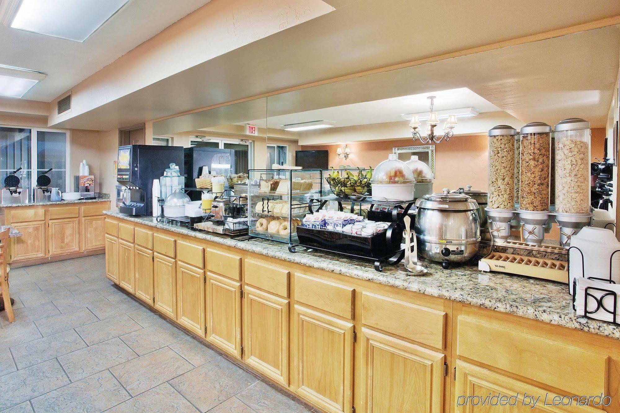 La Quinta By Wyndham Las Vegas Redrock/Summerlin Exterior photo