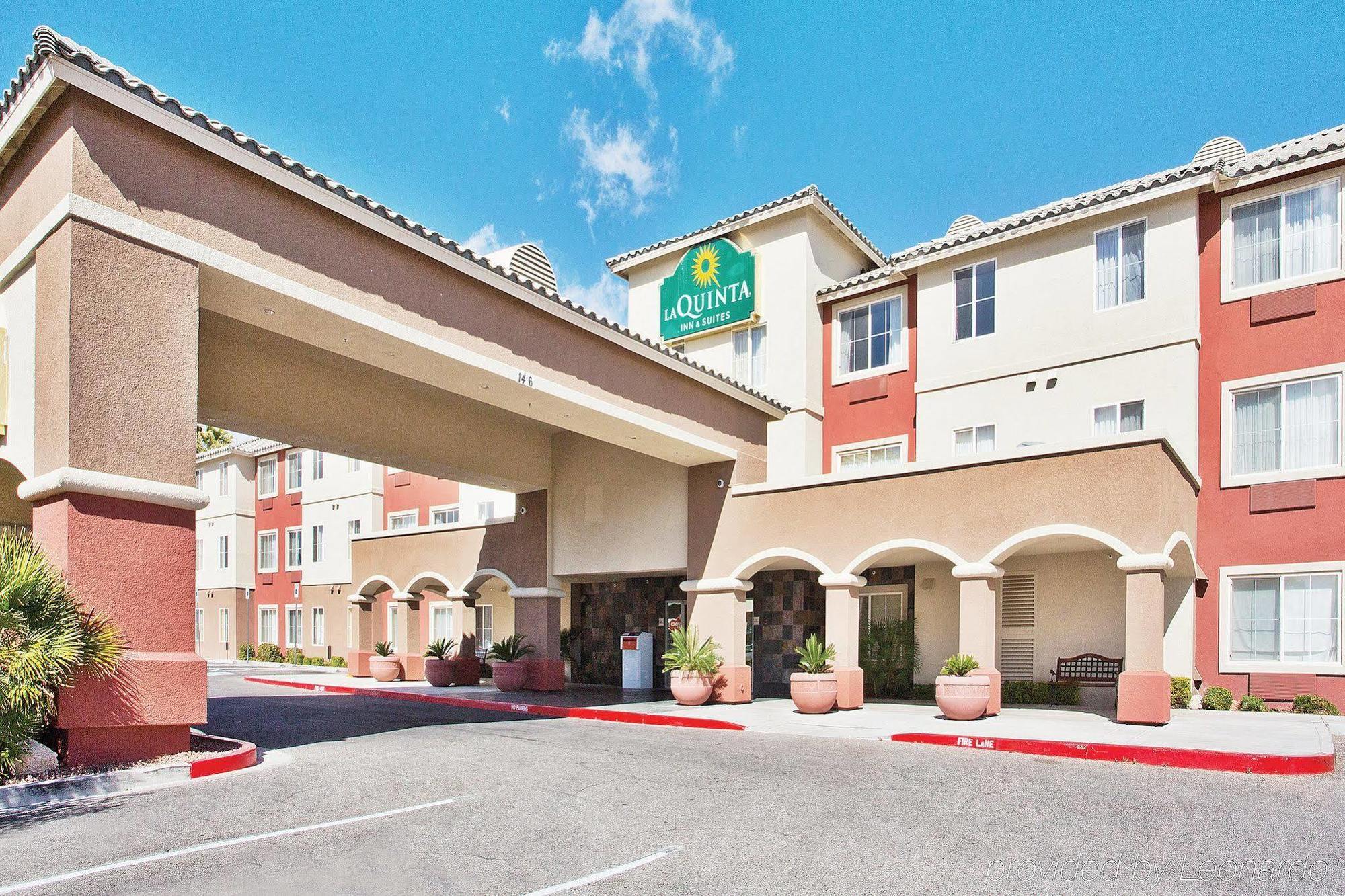 La Quinta By Wyndham Las Vegas Redrock/Summerlin Exterior photo